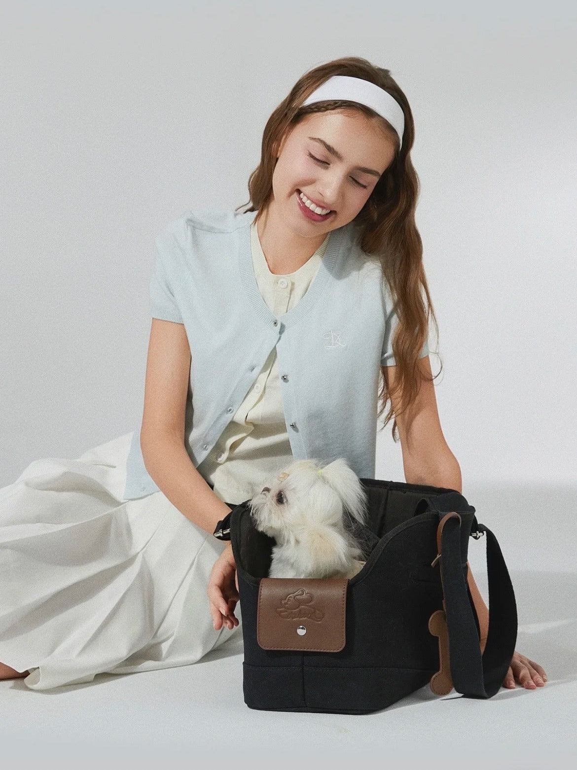 PawsCube Luxury Old Money Pet Tote - Breathable Vintage Carrier for Cats and Dogs